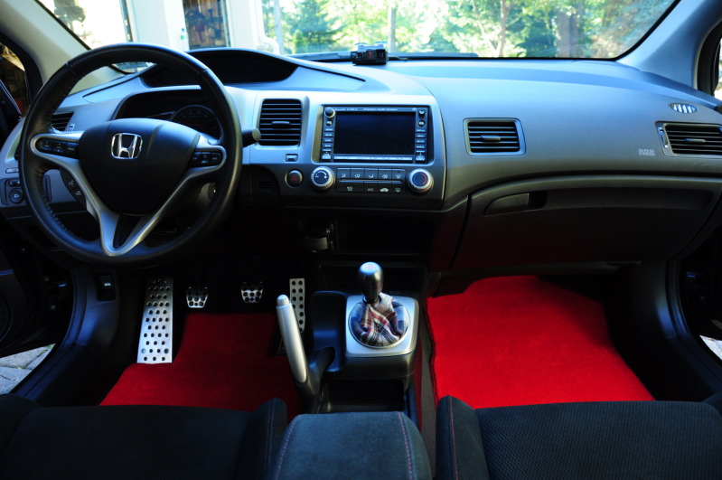 Honda Civic Si Featuring Ultimat Car Mats By Lloyd Mats Hid Kit